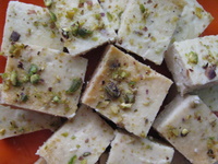 paneer barfi image