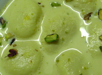 rasmalai in a bowl